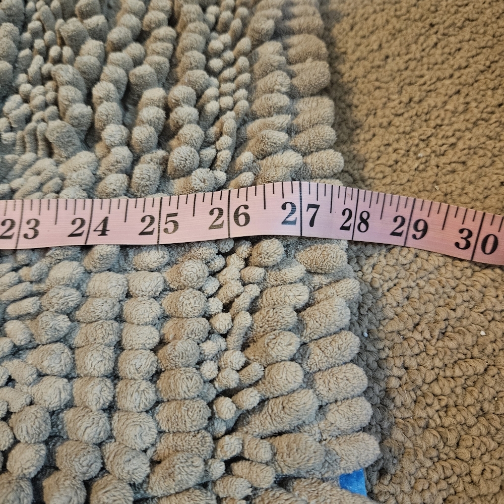 Pier 1 Rug - Picture 5 of 8